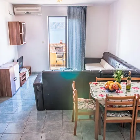 Apartment Stana-3 By Interhome