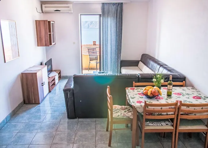 Apartamento Stana-3 By Interhome
